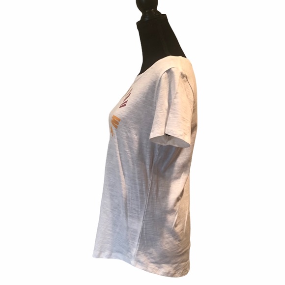 NWT Chloe & Jasmine shortsleeved vintage vibe graphic white T-shirt size large - Picture 2 of 8